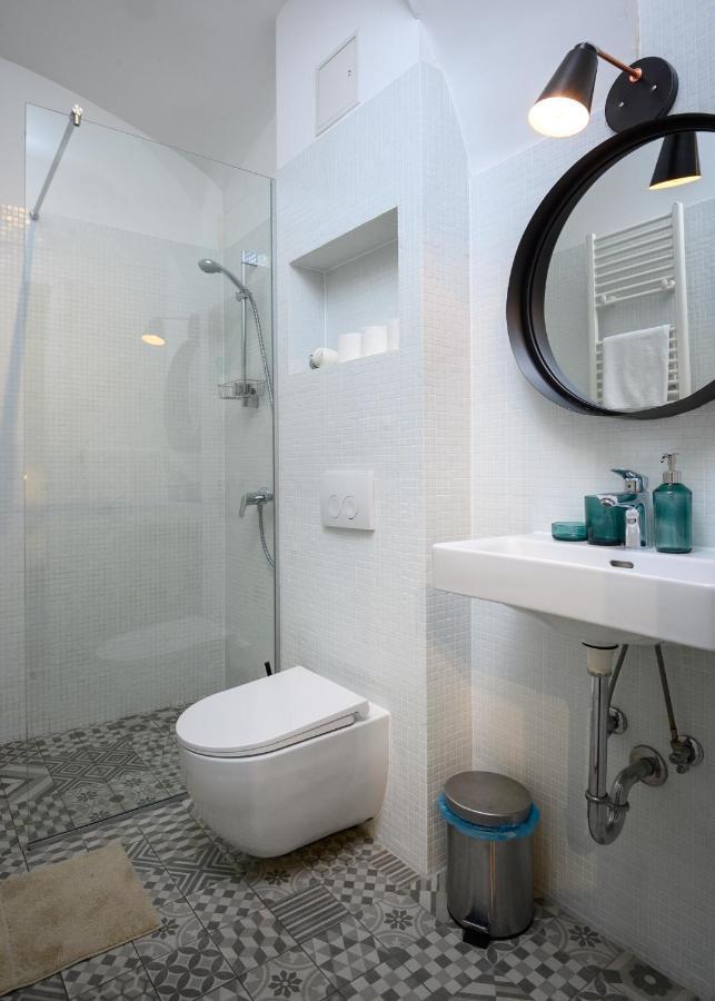 Swanky Old Town Apartment Zagreb Buitenkant foto
