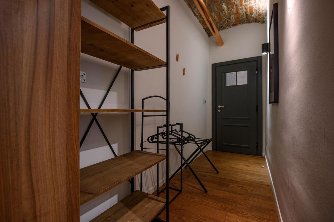 Swanky Old Town Apartment Zagreb Buitenkant foto