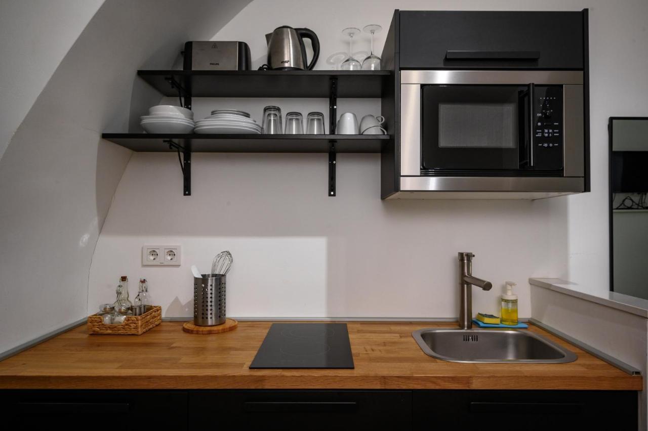 Swanky Old Town Apartment Zagreb Buitenkant foto